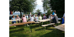 Nachfeier des Mährisch-Neustädter Wachsstockfestes an der Weingartenkapelle (Foto: Karl-Franz Thiede)